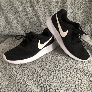 Nike Tanjun Running Shoes TSS0720